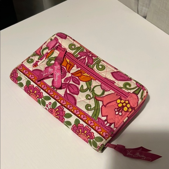 Vera Bradley Turn Lock Wallet w/Hot Pink Orange and Pink Flowers Spring Summer - Picture 3 of 7